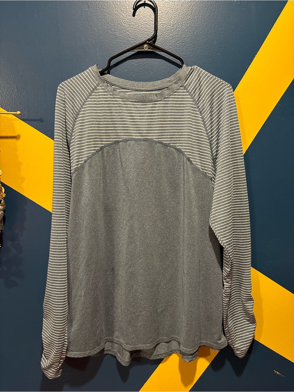 Avia Dark Teal & Gray Long Sleeve Crewneck Active Top EUC